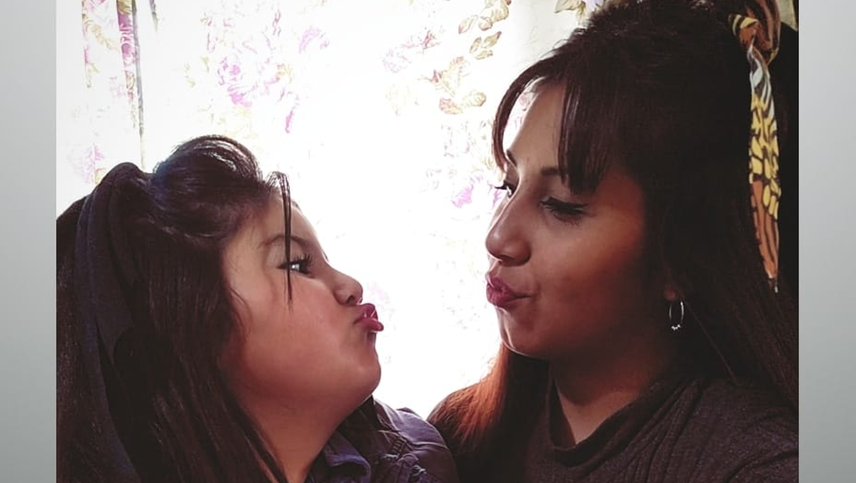 Cuál es el estado de salud de la mamá de Kayla