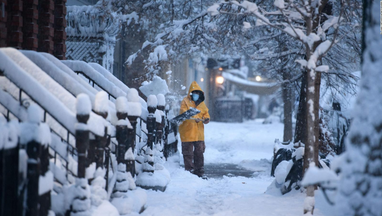 Ya elevan a 55 los muertos por el frío en Estados Unidos