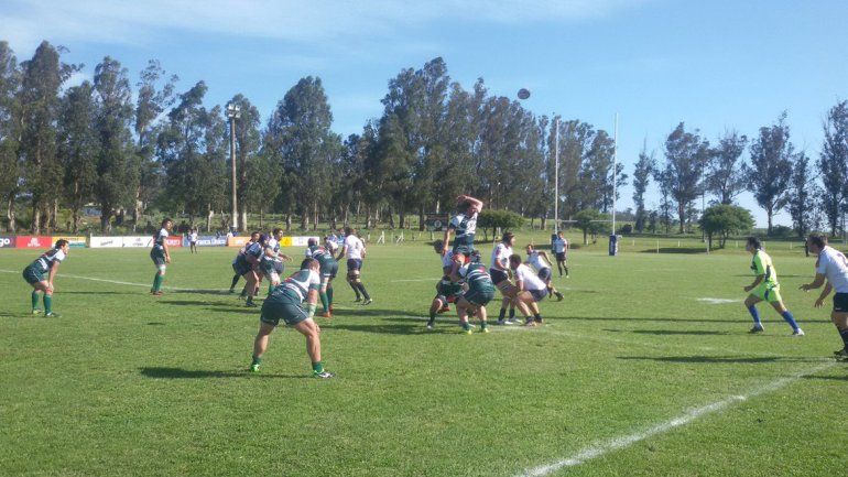 Hasta los 11 minutos del complemento empataban en 10. 