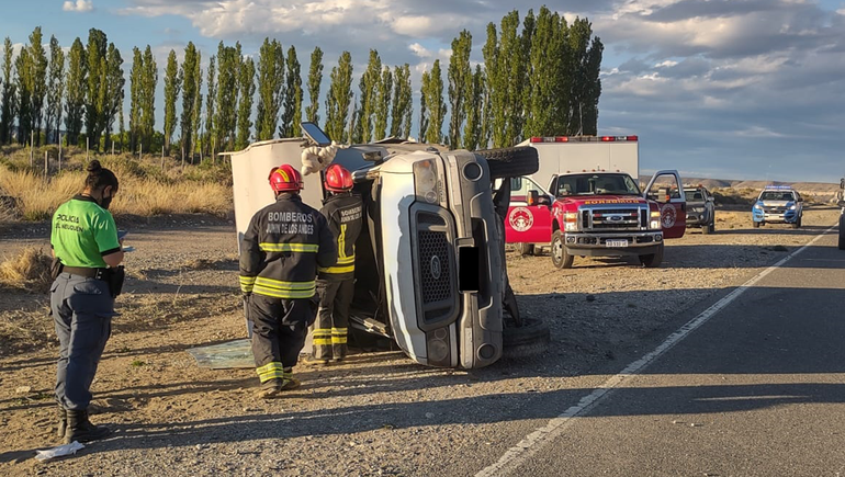 Perdieron una rueda y volcaron en Ruta 234: hay dos heridos