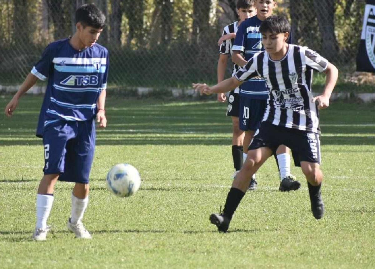 Los cipoleños que ya juegan el flamante Torneo Juvenil Federal de AFA