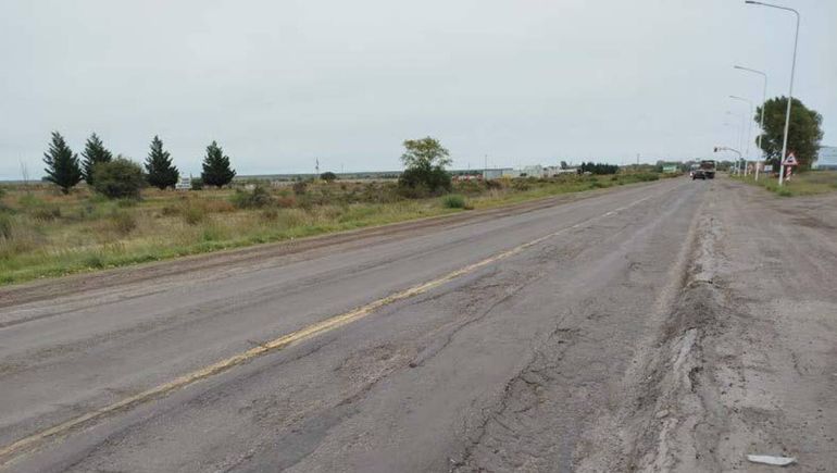 La destrucción de las rutas nacionales causa accidentes fatales e impacta en la economía.