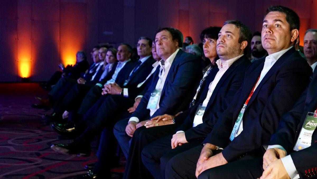 Weretilneck participó de la apertura de Argentina Oil & Gas Expo