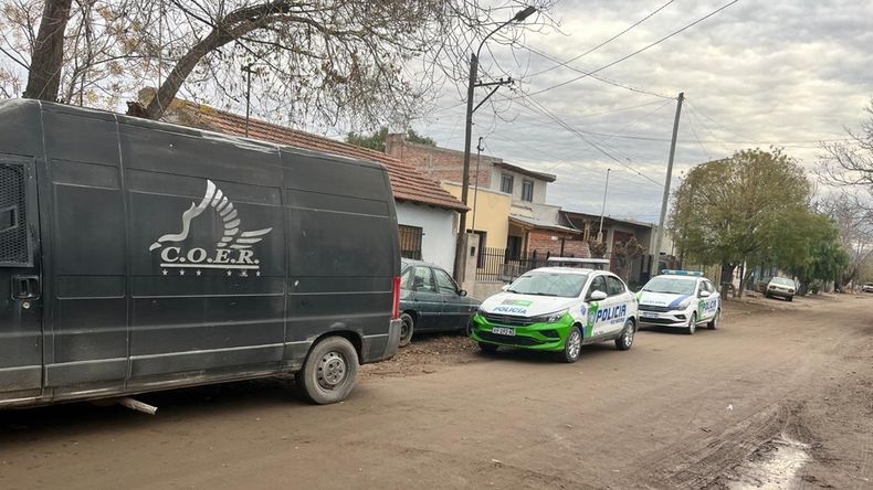 La investigación terminó con una detención, cuatro allanamientos y la recuperación del vehículo robado. Foto: Gentileza.