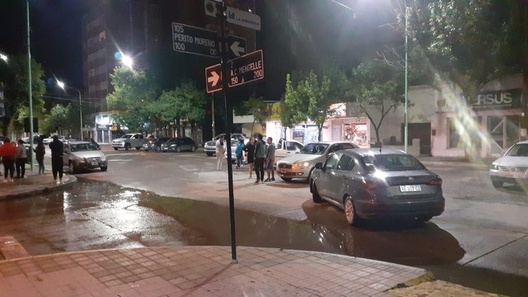 Cansados de los cortes, le hicieron un piquete a Edersa