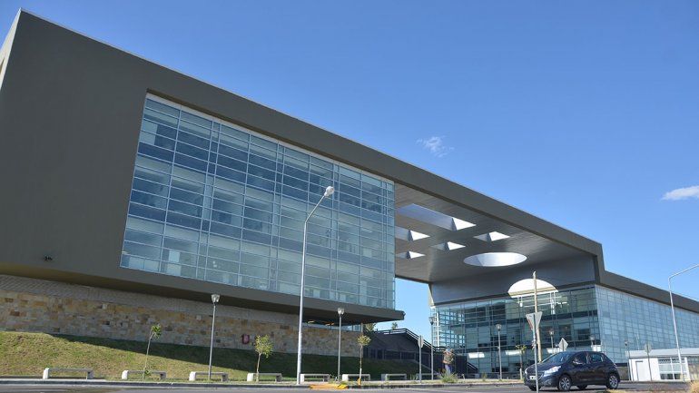 Si no te callás, te voy a matar y a meter en la cloaca