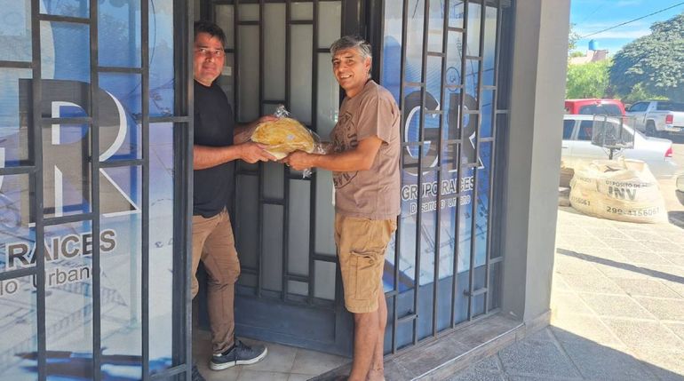 Uno de los tantos clientes que tiene este histórico laburante que se reinventó con un emprendimiento propio.