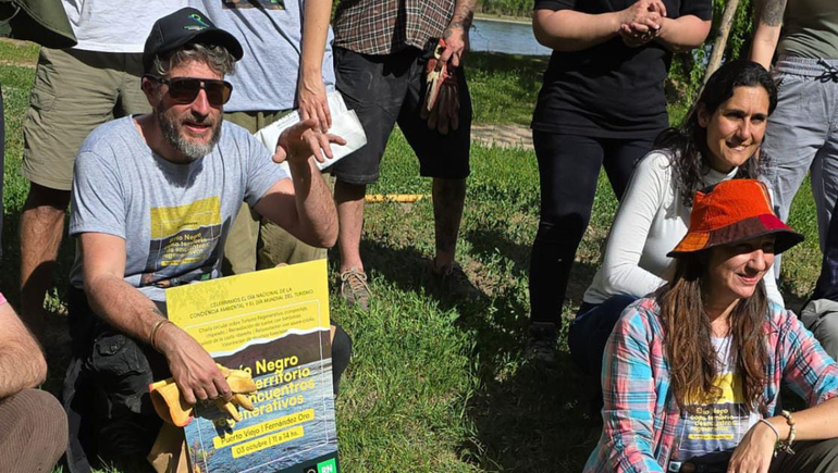 Al menos cinco fueron los árboles talados o directamente rotos en la reserva. Al menos cinco fueron los árboles talados o directamente rotos en la reserva.