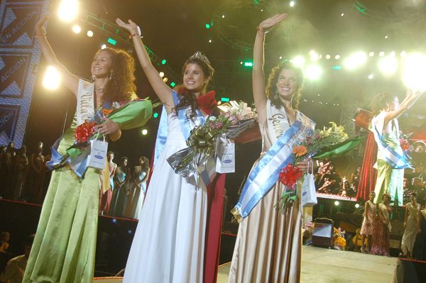 Daniela Galleta, es la nueva Reina de la Manzana