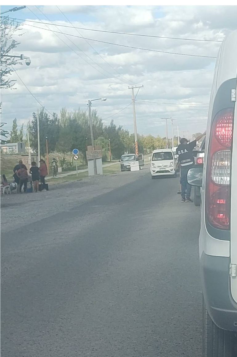 El caos también se trasladó a la ruta chica.