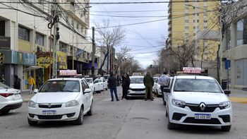 Se oficializó la suspensión del aumento de taxis en Cipolletti.