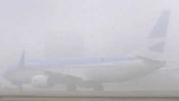 La neblina complicó las primeras horas en Aeroparque y Ezeiza