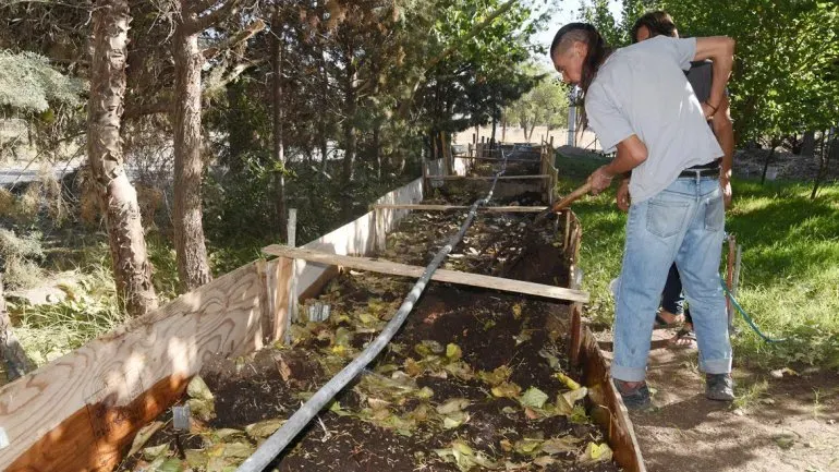 El décimo paso del programa de AA es un viaje de introspección a una comunidad terapéutica ubicada en Mendoza. 