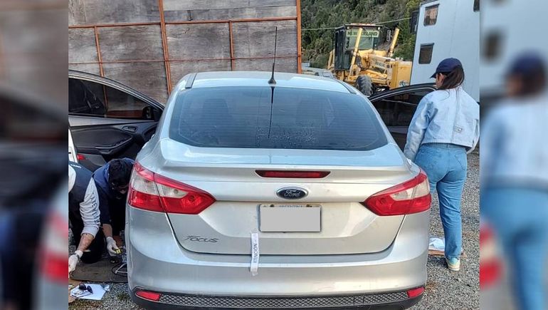 Maniataron a un matrimonio y le robaron dinero y joyas