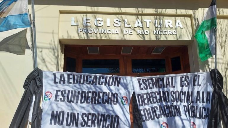 Se viene otra semana caliente entre Unter y provincia: de las aulas a la Ruta 22