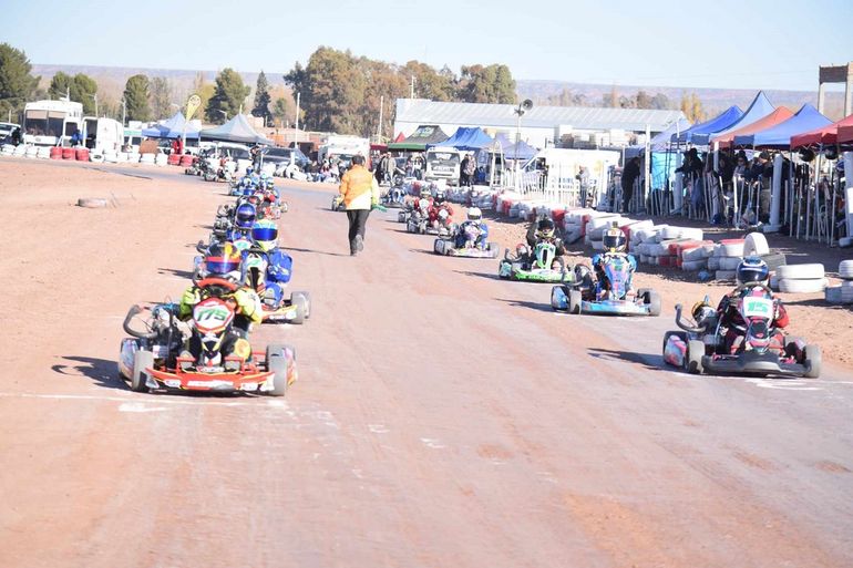 El karting con caja y sus campeones tras un gran fin de semana en Fernández Oro