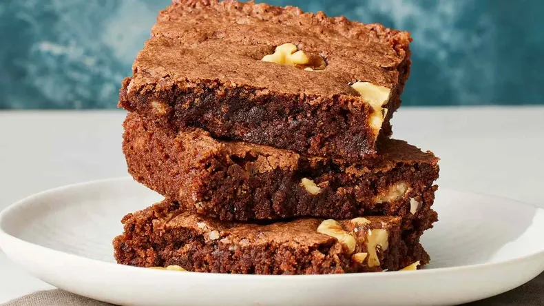 Cómo hacer este brownie de 3 ingredientes sin azúcar: la receta más rica y simple | LMCipolletti.com Cómo hacer este brownie de 3 ingredientes sin azúcar: la receta más rica y simple