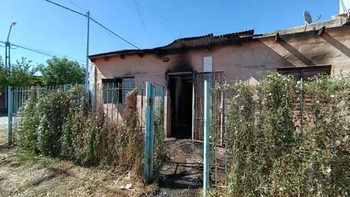 Un hombre de 41 años falleció esta madrugada, tras un incendio en su taller mecánico en General Roca. | LMCipolletti.com Un hombre de 41 años falleció esta madrugada, tras un incendio en su taller mecánico en General Roca.