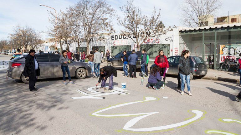 El CEM 15 amenaza con tomar el Consejo de Educación