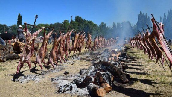 Activistas se organizan para repudiar el Encuentro del Chivito Regina