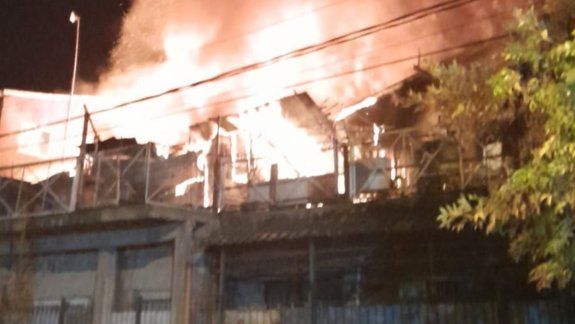 El trágico incendio ocurrió en un inmueble de San Fernando