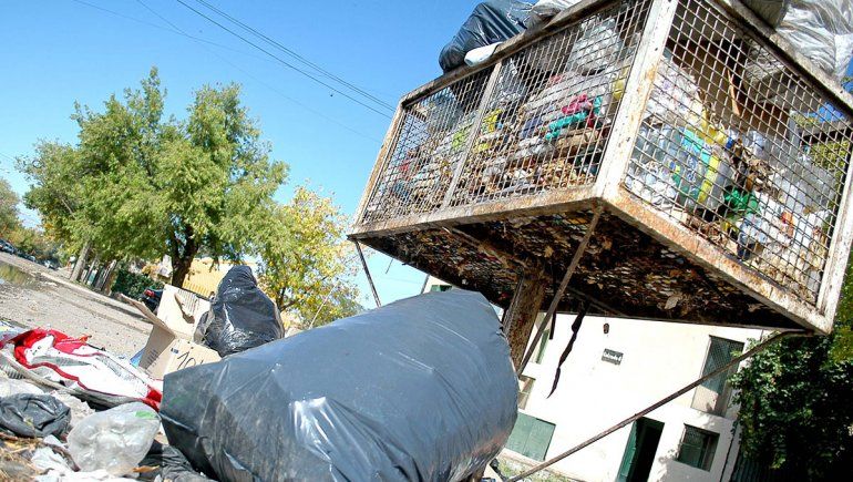 Suspensiones y despidos de municipales por faltar