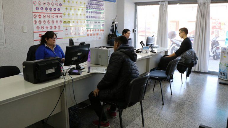 Capacitarán a empleados rionegrinos y neuquinos en Cipolletti.