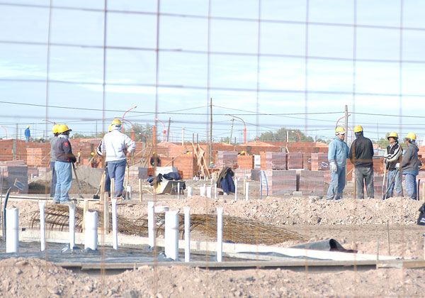 Toman forma las casas en ex Zoppi