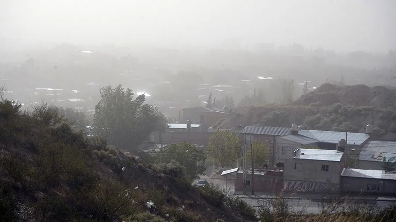 Viernes con viento en Cipolletti: el pronóstico del tiempo del fin de semana