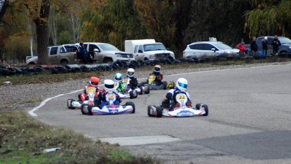 Los kartings correrán solos en las Isla Jordán este domingo.