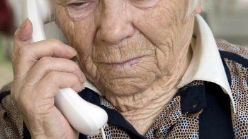 impiden a un banco que le descuente dinero a una victima de estafa