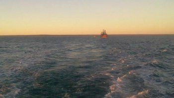 El marinero de San Antonio perdió una falange de un dedo en una maniobra con un cable (Foto archivo). 