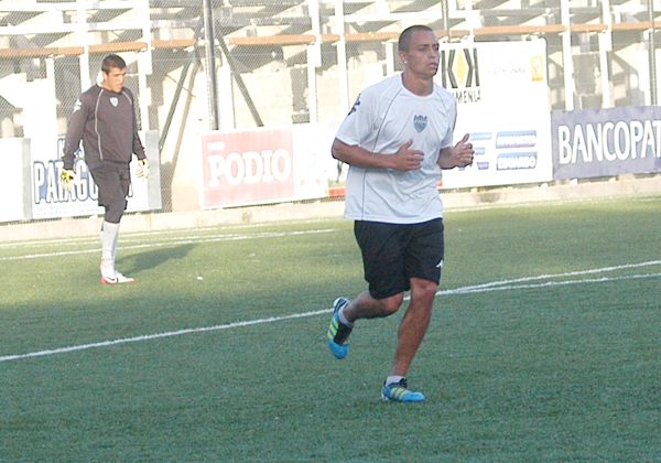 Cipo volvió al trabajo y hoy definirá el equipo