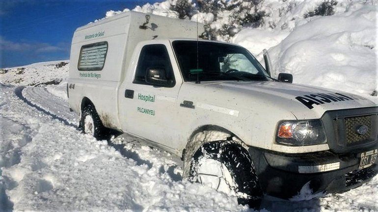Rescataron a un nene que estaba aislado por la nieve en la Línea Sur
