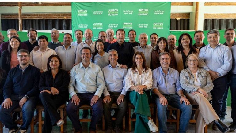 La gran mayoría de los intendentes de Río Negro manifestó su apoyo a los candidatos de Juntos.