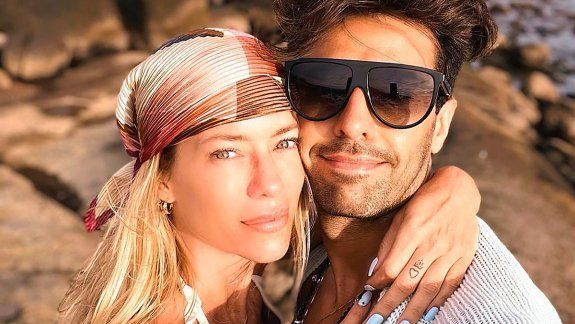 Nicole y Manu Urcera vivieron una tarde de amor en el Mari Menuco