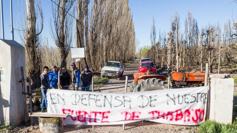 Los chacareros denunciaron que ya no se cumple el acuerdo para que el Banco Nación no impulse los remates de chacras por deudas.