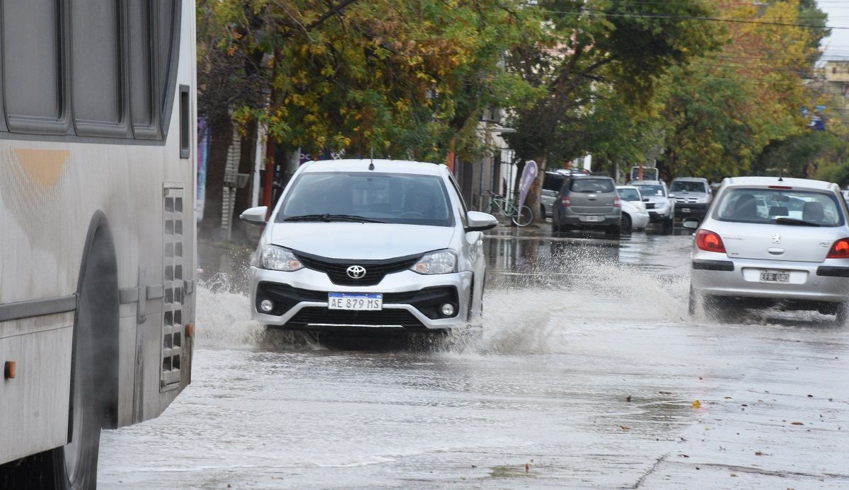 El SMN emitió un alerta por lluvias que afectaría a Cipolletti.
