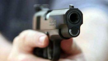 Cerca de 20 tiros disparó el pistolero contra dos casas de un barrio cipoleño. Reconoció su culpa y va a tres años y siete meses de prisión.  