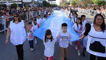 El aniversario de Cinco Saltos comenzará el viernes 7 y finalizará el domingo 9 de noviembre. El aniversario de Cinco Saltos comenzará el viernes 7 y finalizará el domingo 9 de noviembre.
