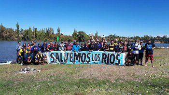 remaran 550 kilometros para salvar a los rios del alto valle