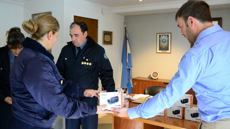 Entregaron nuevo equipamiento para investigaciones a la Policía de Río Negro