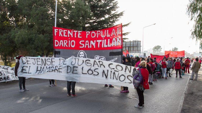 Corte de tránsito y caos en uno de los puentes carreteros