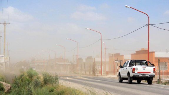 Alerta por fuerte viento zonda en el Alto Valle