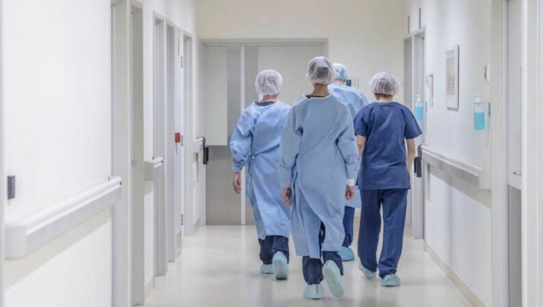 Grave crisis del sistema de salud: la dura advertencia de 21 sociedades médicas