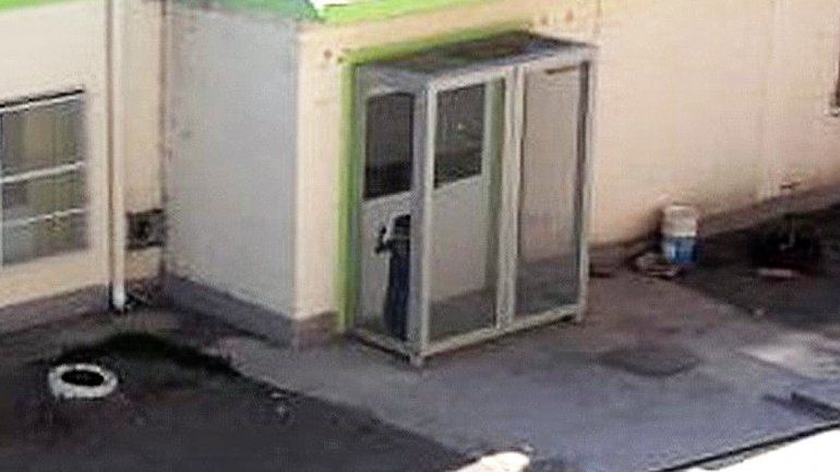 Un nene se quedó encerrado en el Jardín 120 y hubo enojo de vecinos
