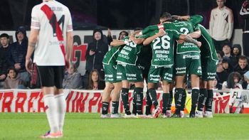 sin reaccion: un flojisimo river perdio con sarmiento de local y ya lleva cuatro derrotas al hilo