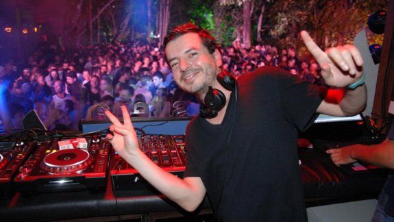 El DJ mexicano Betoko fue condenado por atacar brutalmente a su pareja.
