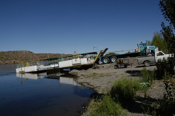 Balsa Isla Jordán fuera de servicio