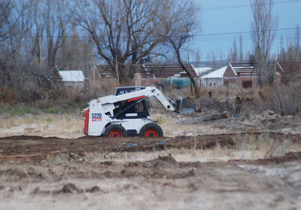 Limpian terrenos para loteos en zona de El 30